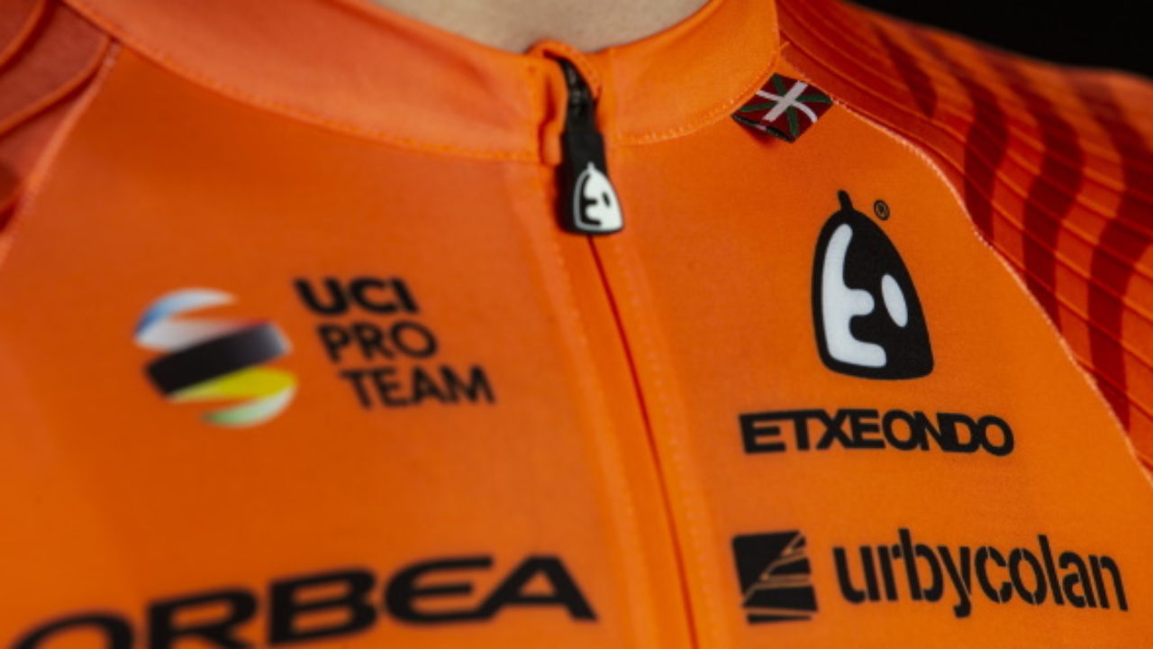 Fundacion Euskadi Orbea, la maglia 2020 non poteva che essere arancione -  SpazioCiclismo