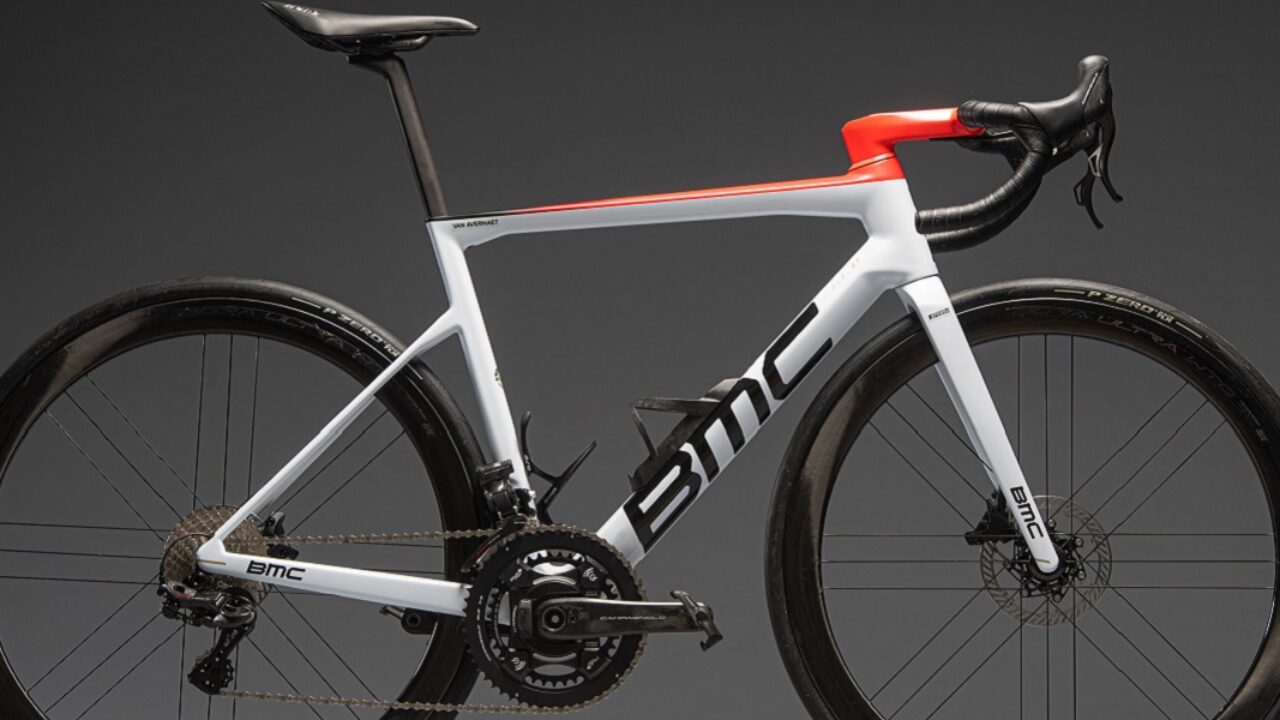 Ag2r Citroën, ecco la bici BMC per il 2022 - SpazioCiclismo