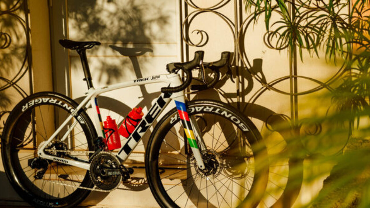 Trek-Segafredo, presentata la bici speciale per la campionessa del mondo  Elisa Balsamo - SpazioCiclismo
