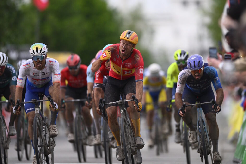 Antwerp Port Epic 2024, Alexander Kristoff la spunta in volata. Solo 4