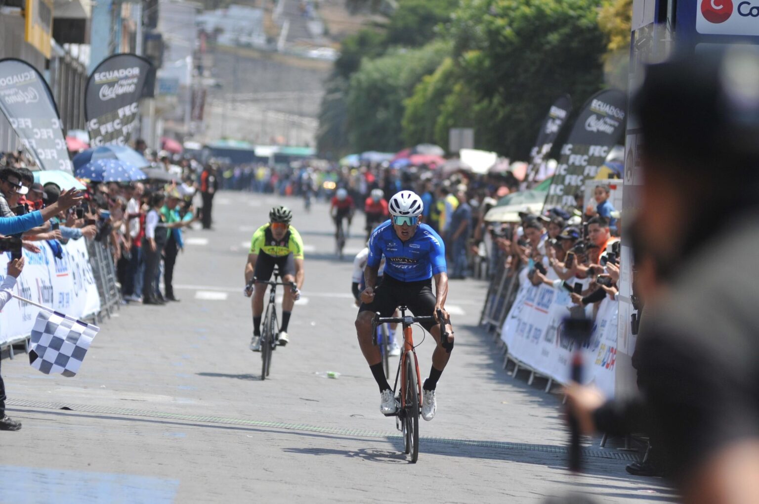Vuelta a Ecuador 2024, il traguardo di Alausì premia Wilson Haro